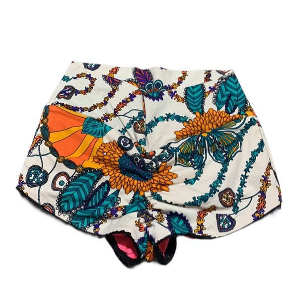 Doll Swimwear Paisley Print High Waisted Ruched Swim Shorts - Picture 7 of 10
